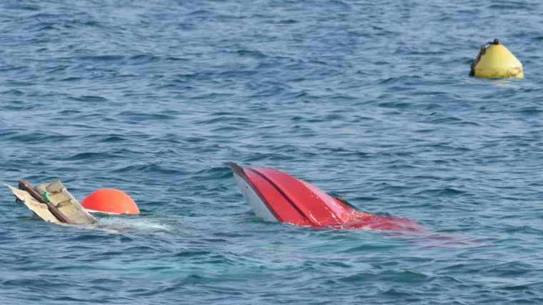 Sru&scaron;io se mali sportski avion kod Vodica: pilot neozlijeđen nakon nesreće