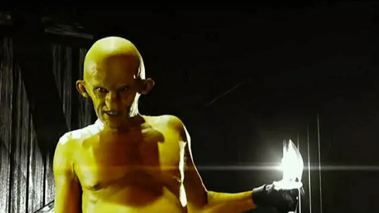 Sjećate li se ovog žutog gada? E sad pogledajte kakav je vozač!