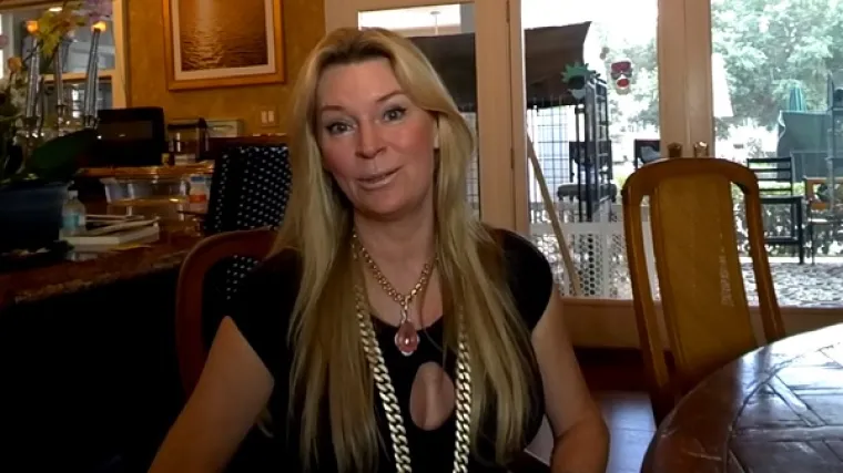 Starleta se smijala i snimala selfije