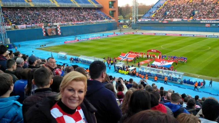 Grabar-Kitarović o kukastom križu: 'Huliganima treba stati na kraj'