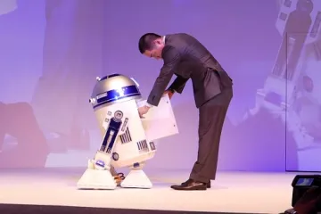 Ovaj daljinski R2-D2 frižider je droid kakvog smo dugo čekali