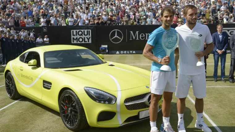Rafael Nadal nije impresioniran svojim novim Mercedesom boje teniske loptice