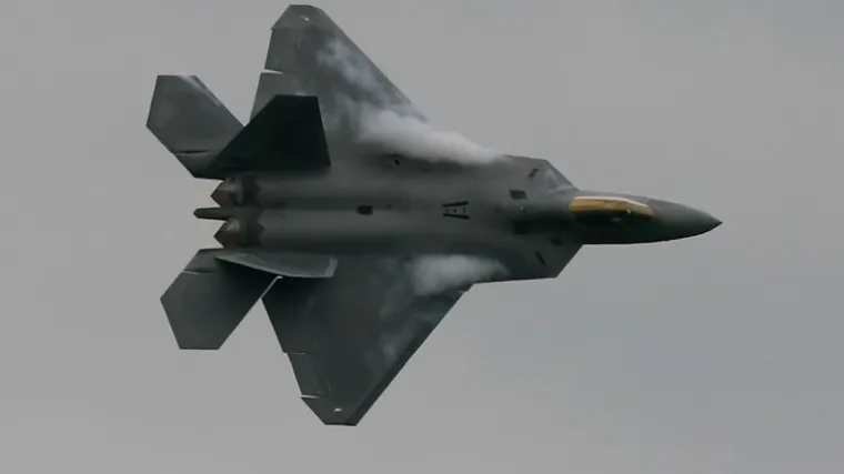 Amerikanci bi u Europu mogli poslati zrakoplove F22