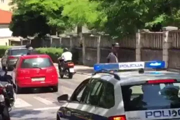 Automobilom naletio na pješakinju