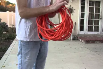 Namotajte svoj produžni kabel poput pravog profesionalca uz pomoć ove metode