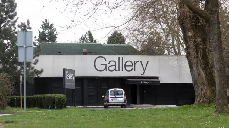 Policija evakuirala klub Gallery zbog dojave o bombi