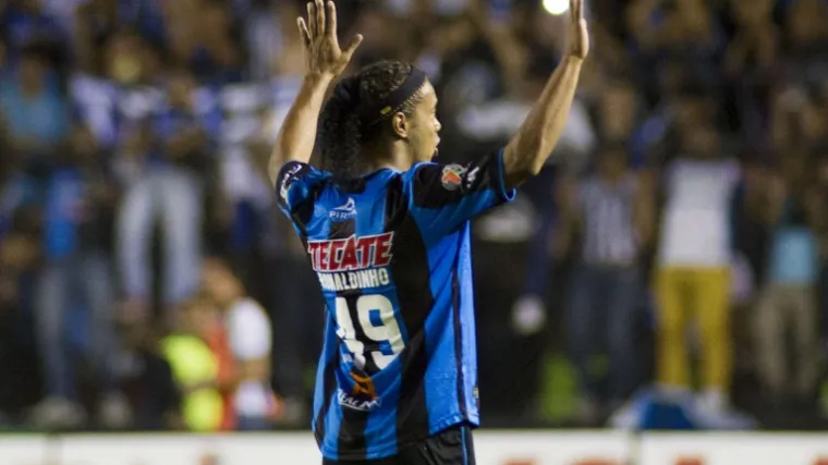 Ronaldinho, hvala na svemu: Čarobni Brazilac ostao bez kluba!