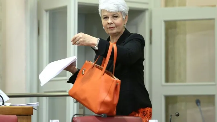 Niti na more, niti u planine