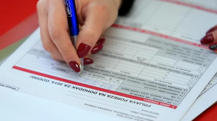 Stiže novac na račune