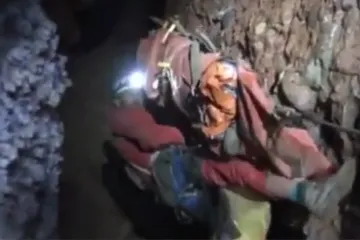 Nakon 26 sati spašavanja, tim od 40 osoba spasio muškarca iz špilje