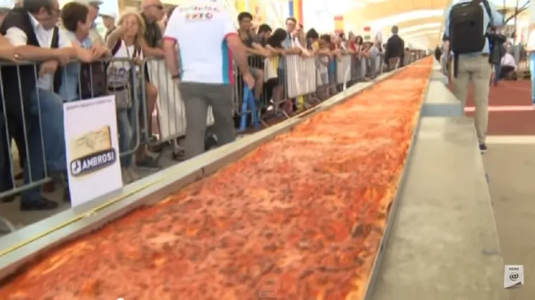 Expo 2015 u Milanu - rekordna pizza dužine preko kilometar i pol!