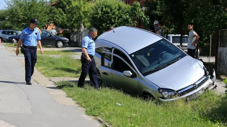 Na cestama je sve vi&scaron;e vozača bez vozačke dozvole