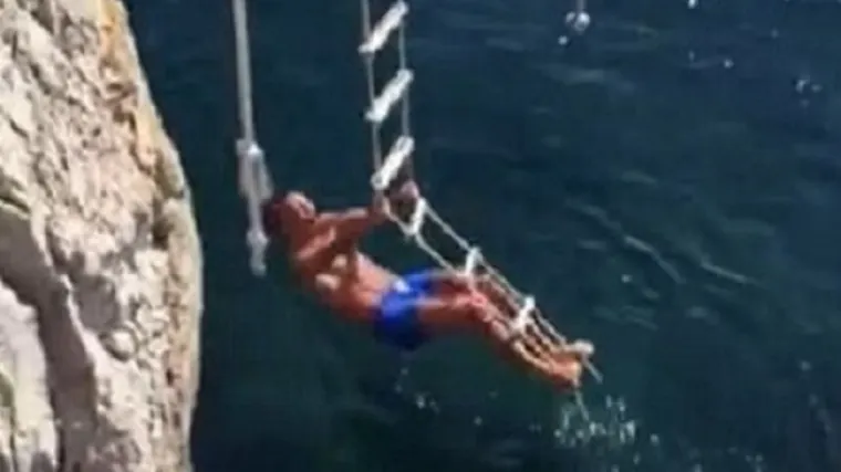 Htio se praviti važan, pa se propisno osramotio