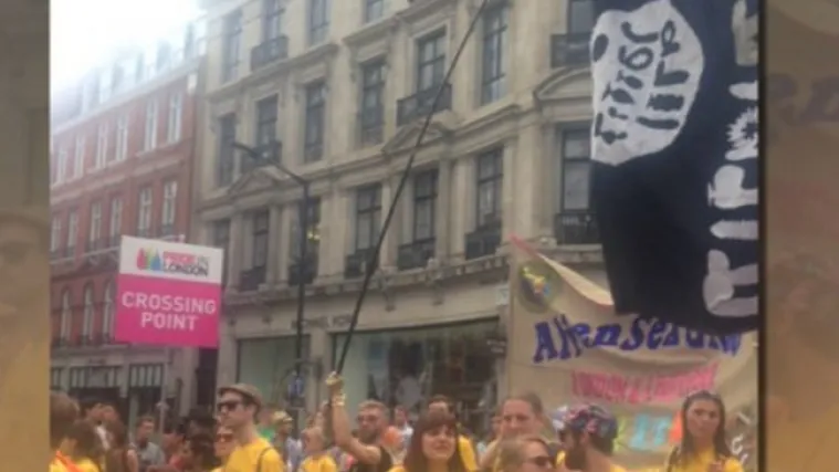 Panika na CNN-u: reporterka dildo-zastavu zamijenila za stijeg ISIS-a