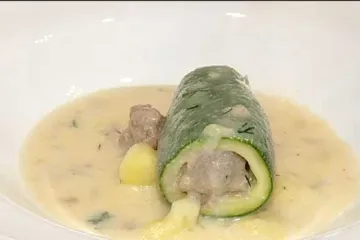 Ukusan, a jednostavan recept za ljetne dane: tikvice punjene mljevenom junetinom