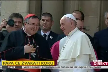 Papa će tijekom posjeta Boliviji žvakati lišće koke