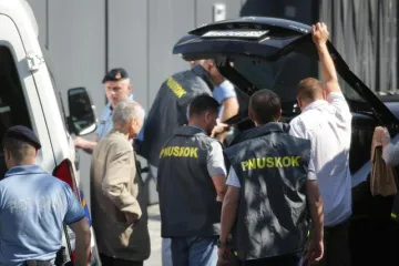 Policija i istražitelji USKOK-a u četvrtak ujutro stigli na posjed Zdravka Mamića