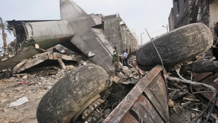 Indonezijski vojni zrakoplov sru&scaron;io se zbog kvara na jednom od motora