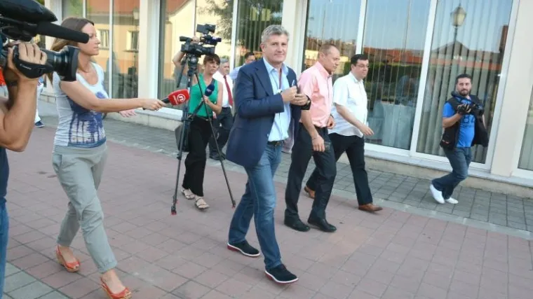 Evo kako je &Scaron;uker reagirao na novinarsko pitanje