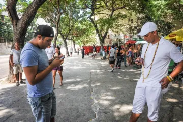 Na Kubi otvoreno 35 bežičnih internetskih priključaka