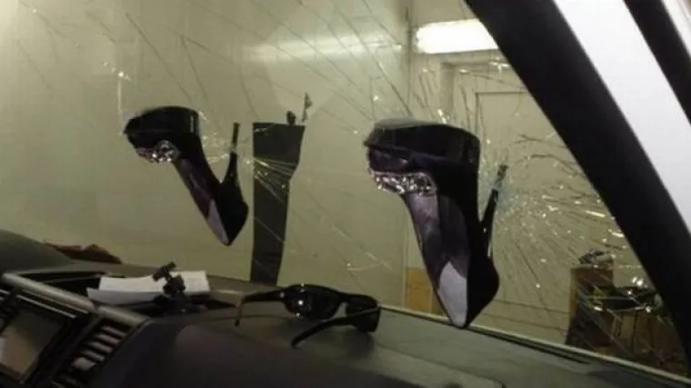 Znam &scaron;to si radila pro&scaron;lu noć...