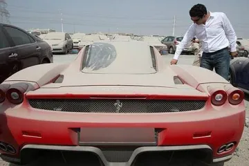 Dubai postaje groblje skupocjenih automobila