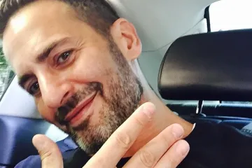 Dizajner objavio fotku penisa i stražnjice