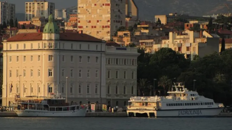 Zaštitar Jadrolinije potjerao dijete s posebnim potrebama