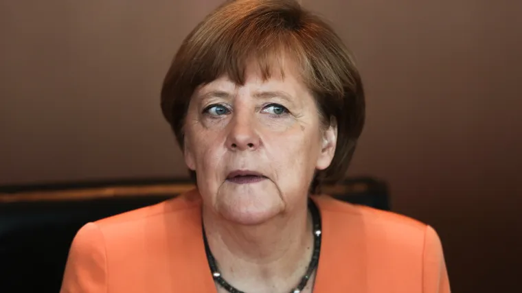 Merkel stiže u Beograd na dvodnevni posjet regiji, akreditirano preko 250 novinara