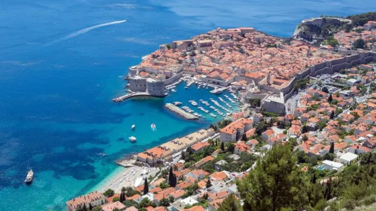 Rezervacije za Hrvatsku na Booking.com porasle za 50, za Grčku 40 posto