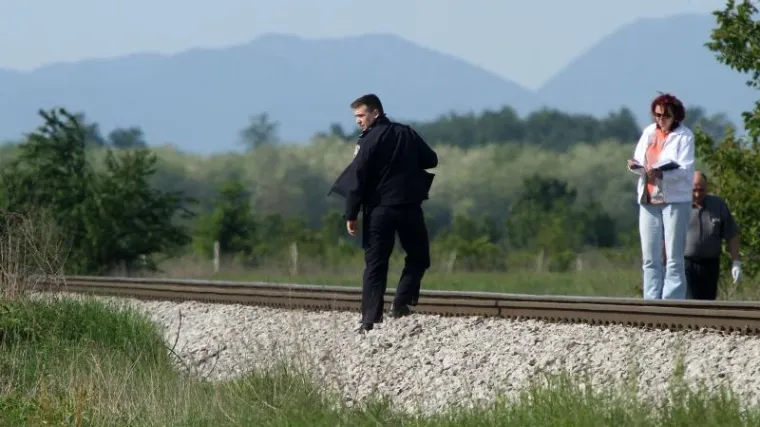 U naletu vlaka poginula žena