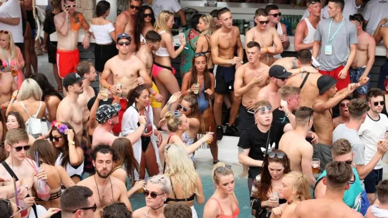 Dolazak inspektora na Zrće povećao promet kafića za čak 150 posto