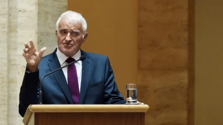 HAZU o internetu i novim medijima