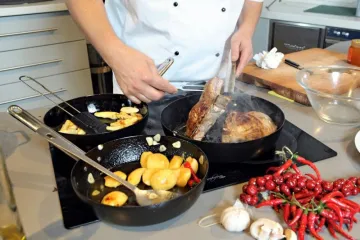 Nude 15.000 kuna, smještaj, hranu i nitko neće posao