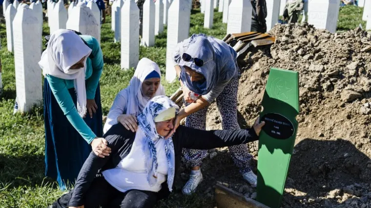 "I dalje smo dužni onima koji su žrtvovali svoje živote"