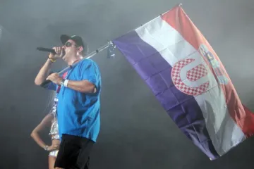 Ultrina zastava sa zloglasnim 'U' izazvala kontroverzu na društvenim mrežama