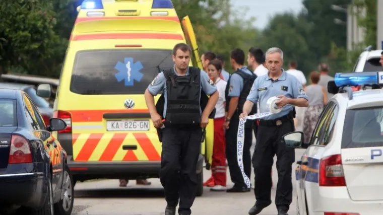 Upucao suprugu pa poku&scaron;ao presuditi sebi, ali nije uspio: hitno prevezen u bolnicu