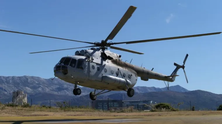 U helikopteru HRZ i PZO-a rođena beba, druga trudnica pri slijetanju prevezena u bolnicu