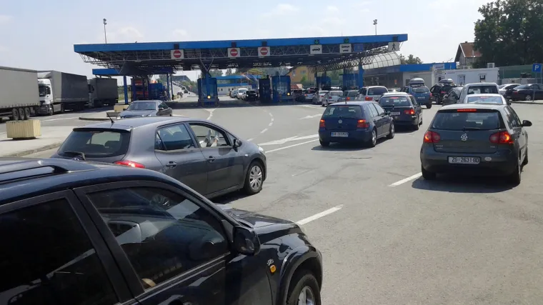 Hrvatski građani pro&scaron;le godine na putovanja potro&scaron;ili 20 milijarda kuna