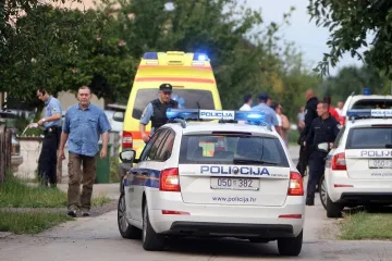Prenoćio je u policiji, a onda je ubio ženu. Punica i kći uspjele pobjeći