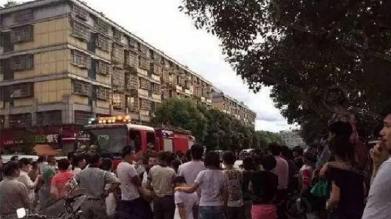 Majka odbila razbiti prozor BMW-a da spasi dijete koje se "kuhalo" od vrućine