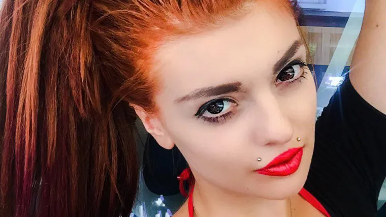 Ella Dvornik pohvalila se novom frizurom