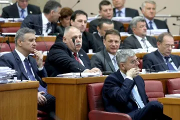'Rad Sabora bio je kvalitetniji kad je SDP bio oporba, Karamarko uopće ne dolazi na radno mjesto'