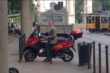 Milano prvi uveo uslugu najma skutera