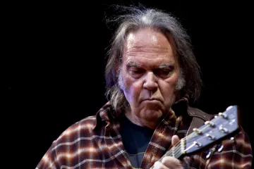 Neil Young neće dopustiti streaming svoje glazbe preko interneta zbog loše kvalitete zvuka