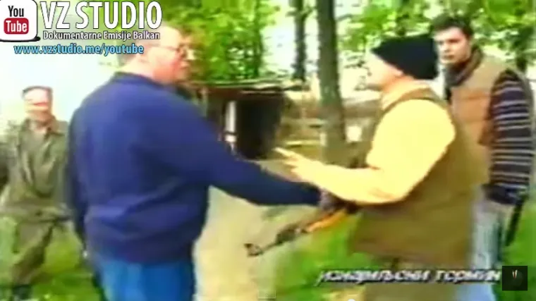 Naoružani Aleksandar Vučić sa Šešeljem obilazi srpske postrojbe