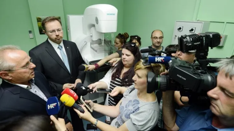 Ministar Varga obećaje: 'Puno se ulaže i nećemo stati dok sve bolnice ne budu klimatizirane'