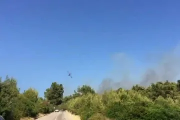 Kanaderi pomažu lokalizirati požar na Korčuli