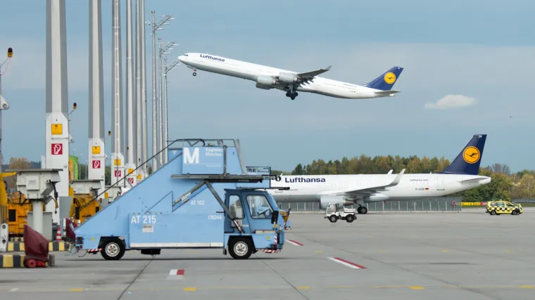 Lufthansin avion se pri slijetanju u Var&scaron;avu zamalo sudario s bespilotnom letjelicom