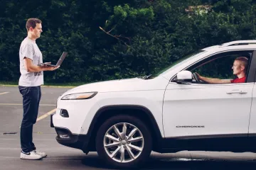 Hakeri ugasili motor terenca u vožnji